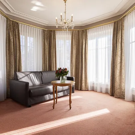 Grand Beau Rivage Hotell