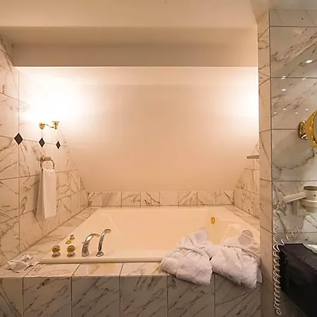 Grand Beau Rivage Szálloda 4*